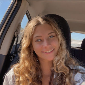 Meet your Posher, Lexi